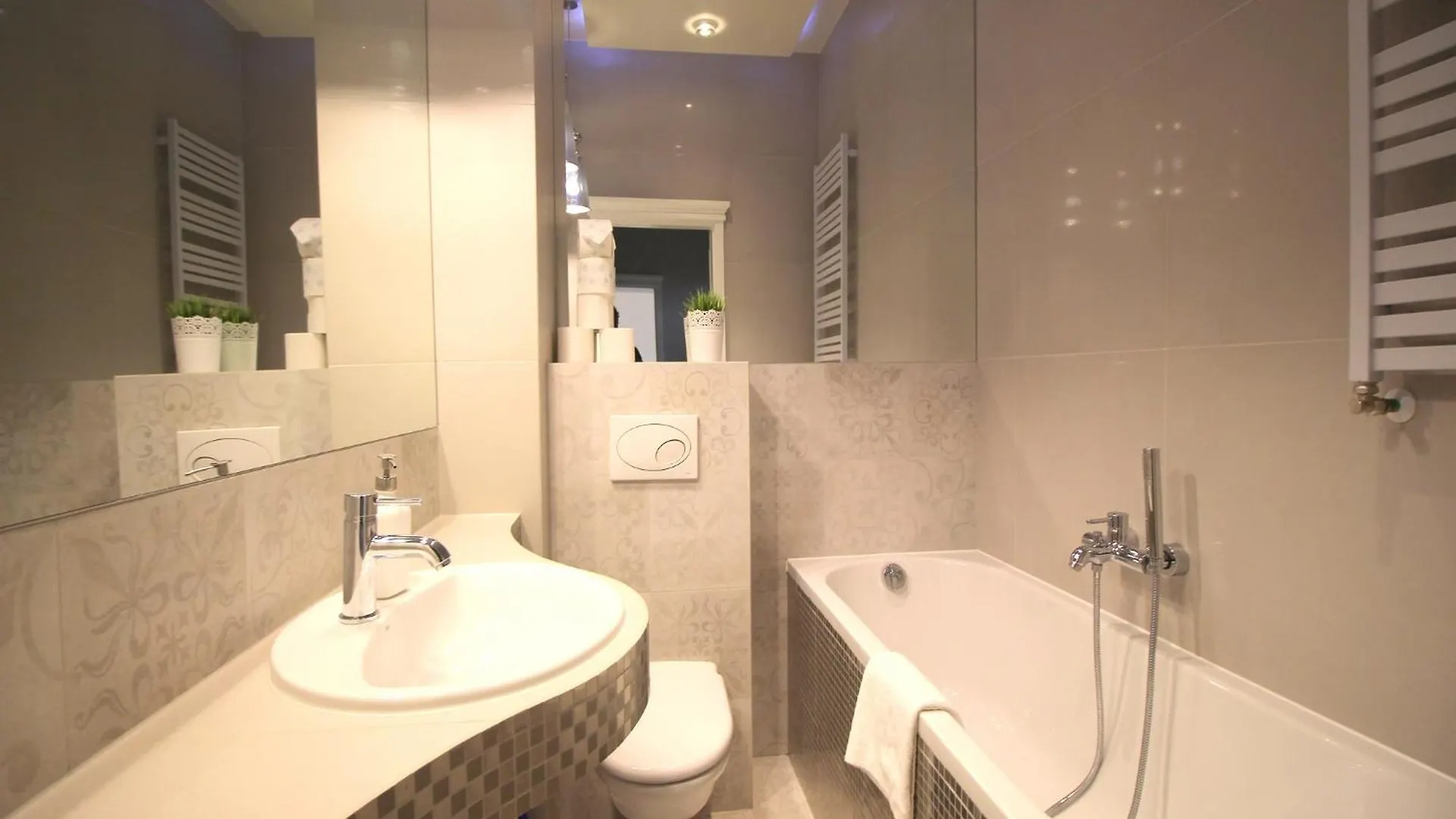 Happyestate Ul Rynek Old Town Apartment Wroclaw